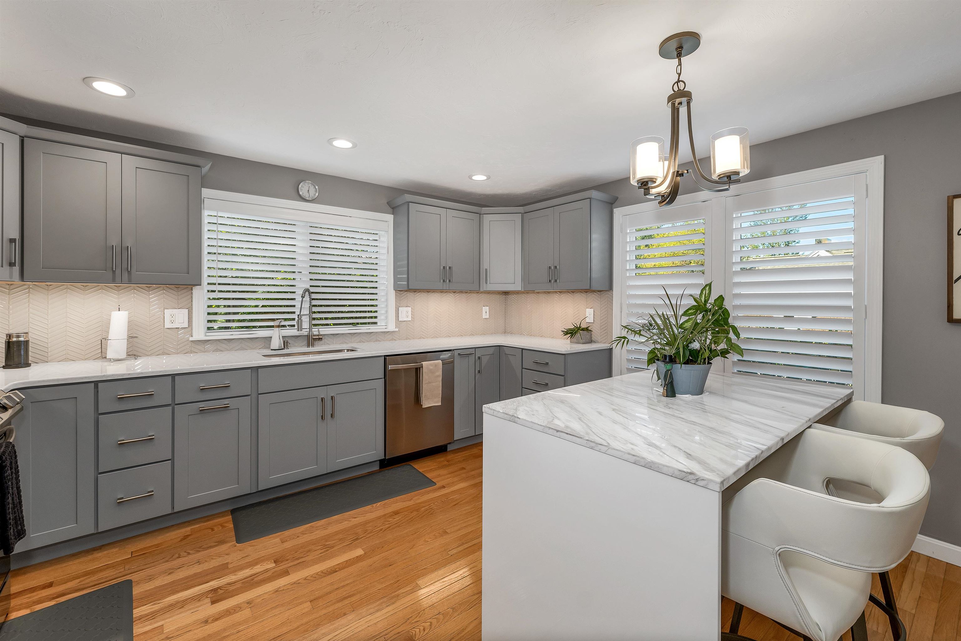 84 Hawthorne Village Road