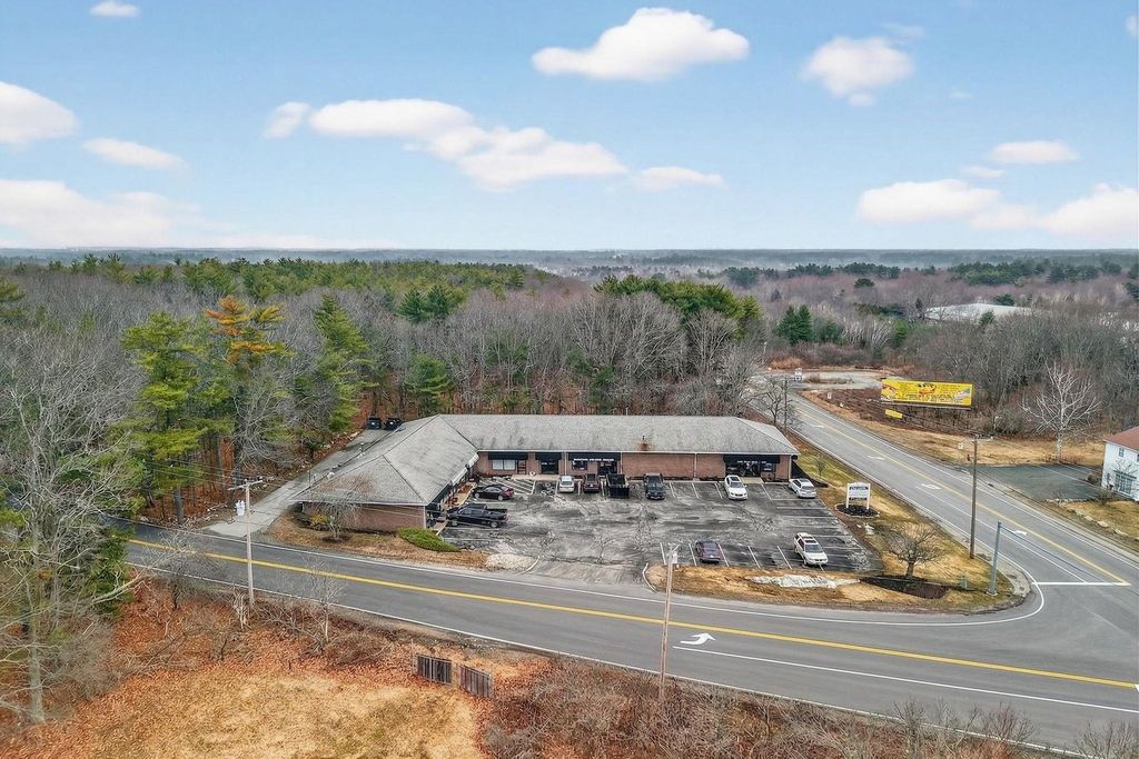 Photo of 611 Breakfast Hill Road, Greenland, NH 03840 (MLS # 5080490)