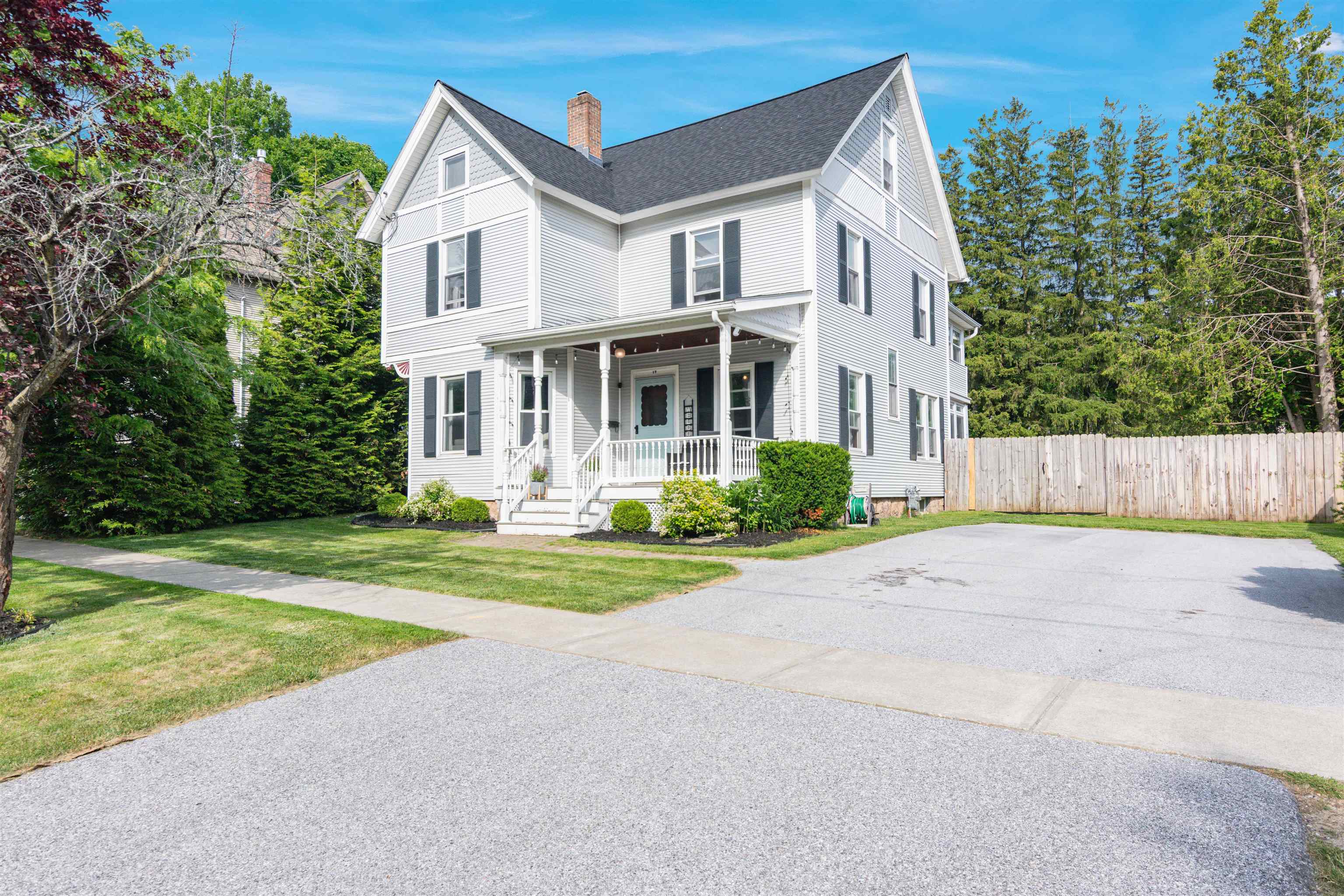17 Brown Avenue