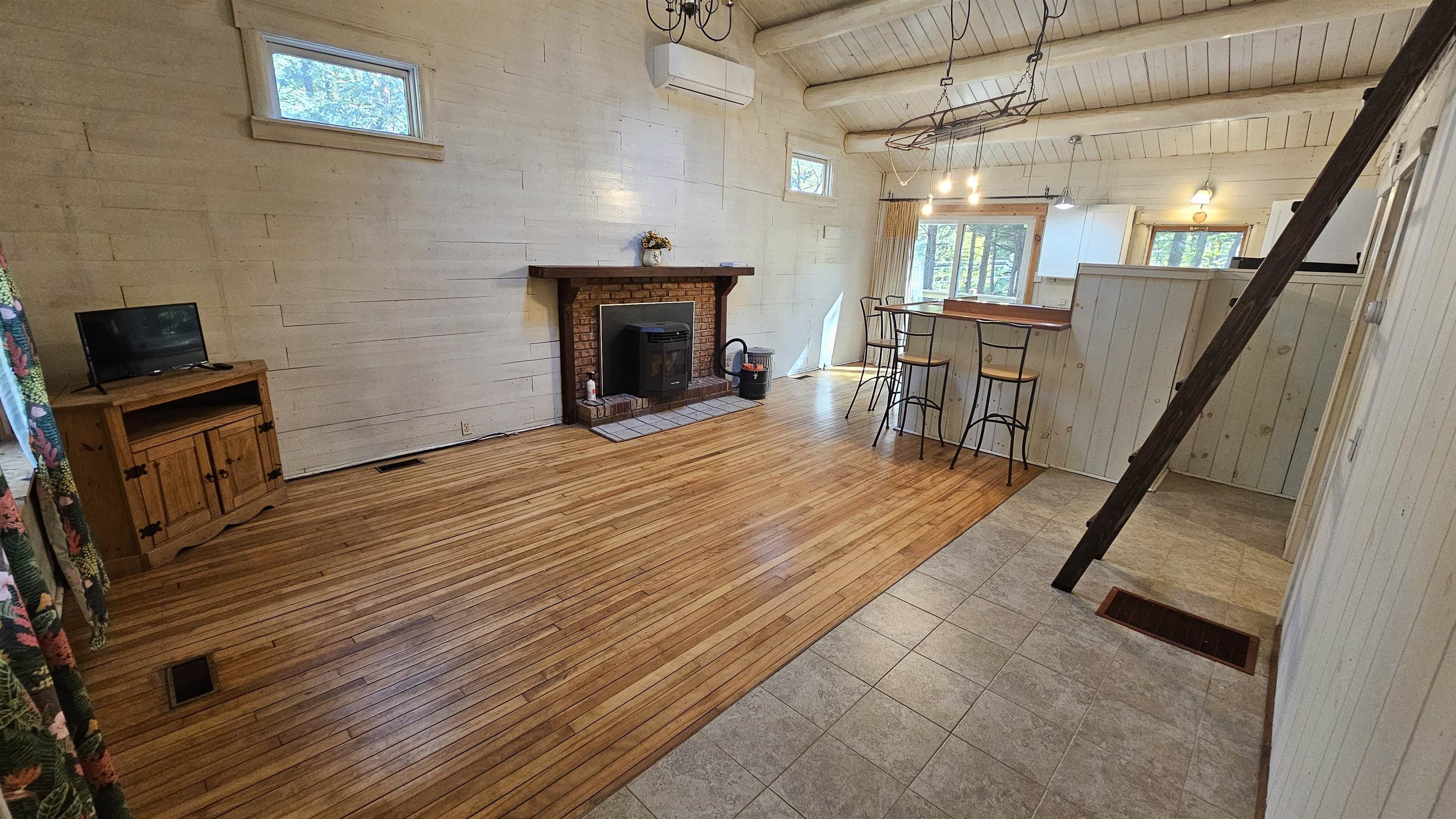 8365 Vermont Route 30