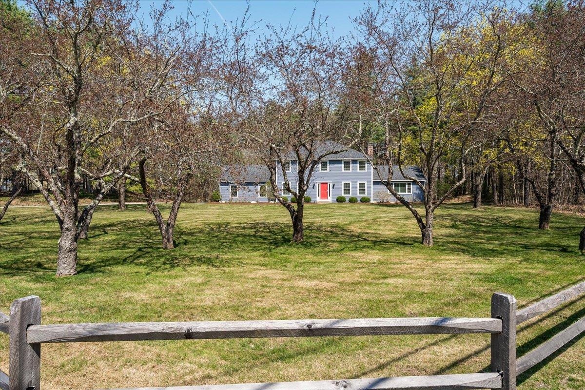 3 Crestwood Drive