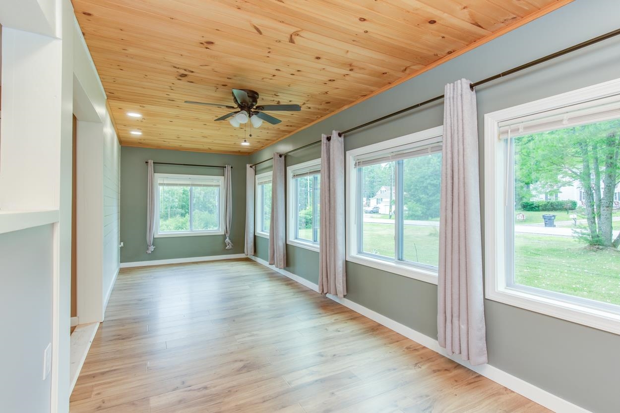 Northfield, New Hampshire 03276, United States, 2 Bedrooms Bedrooms, ,2 BathroomsBathrooms,Residential,Active,166889