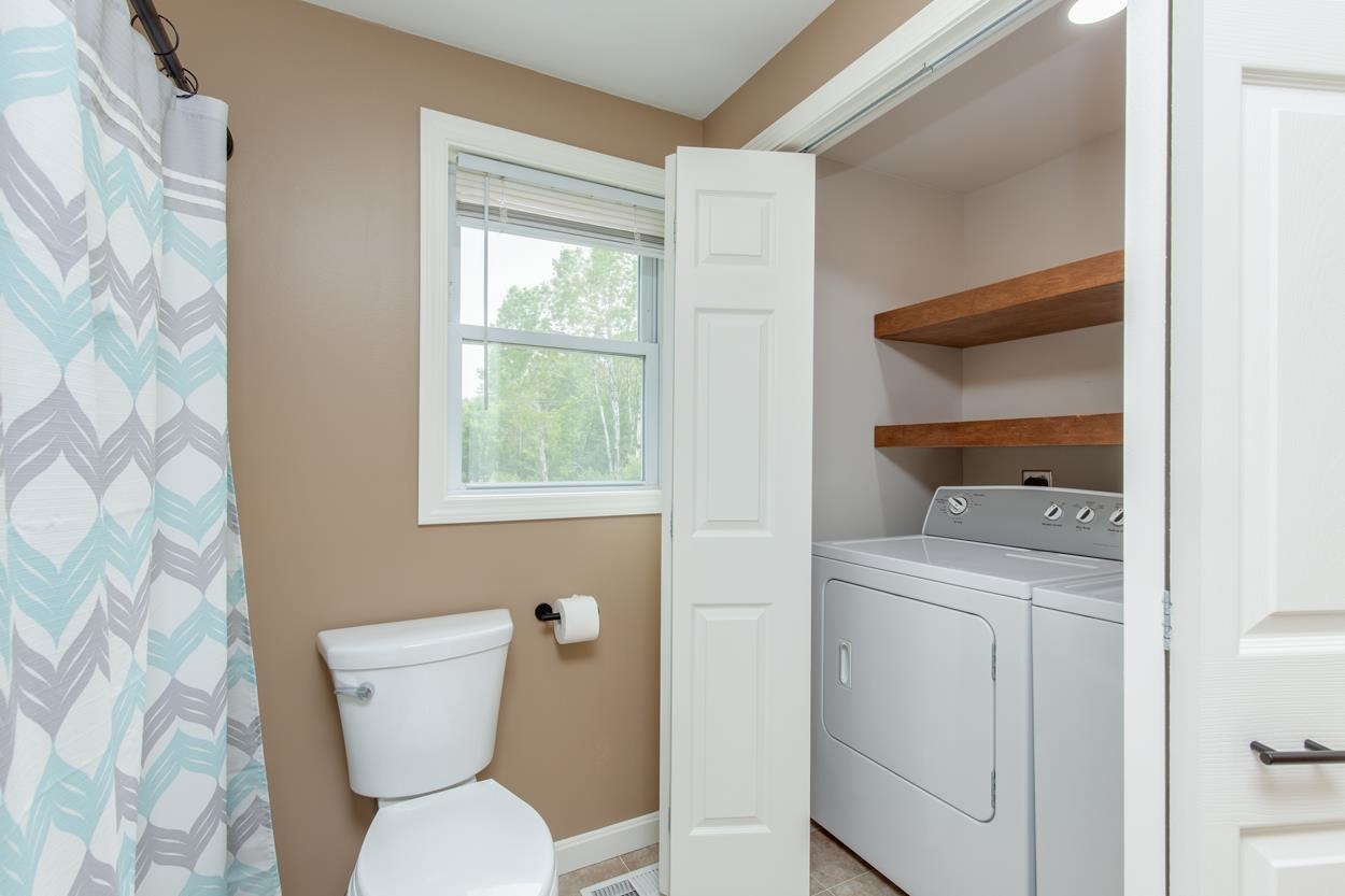 Northfield, New Hampshire 03276, United States, 2 Bedrooms Bedrooms, ,2 BathroomsBathrooms,Residential,Active,166889