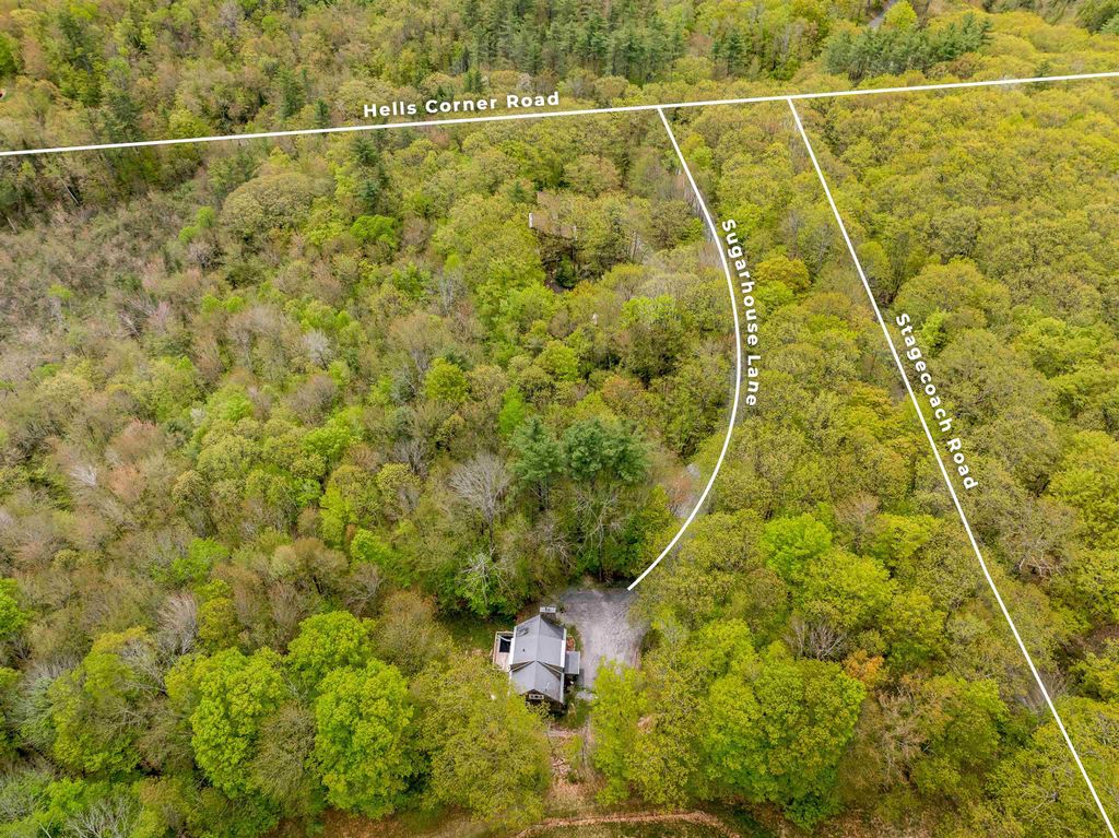 Photo of 1428 Sugarhouse Lane, Sunapee, NH 03782 (MLS # 5041491)