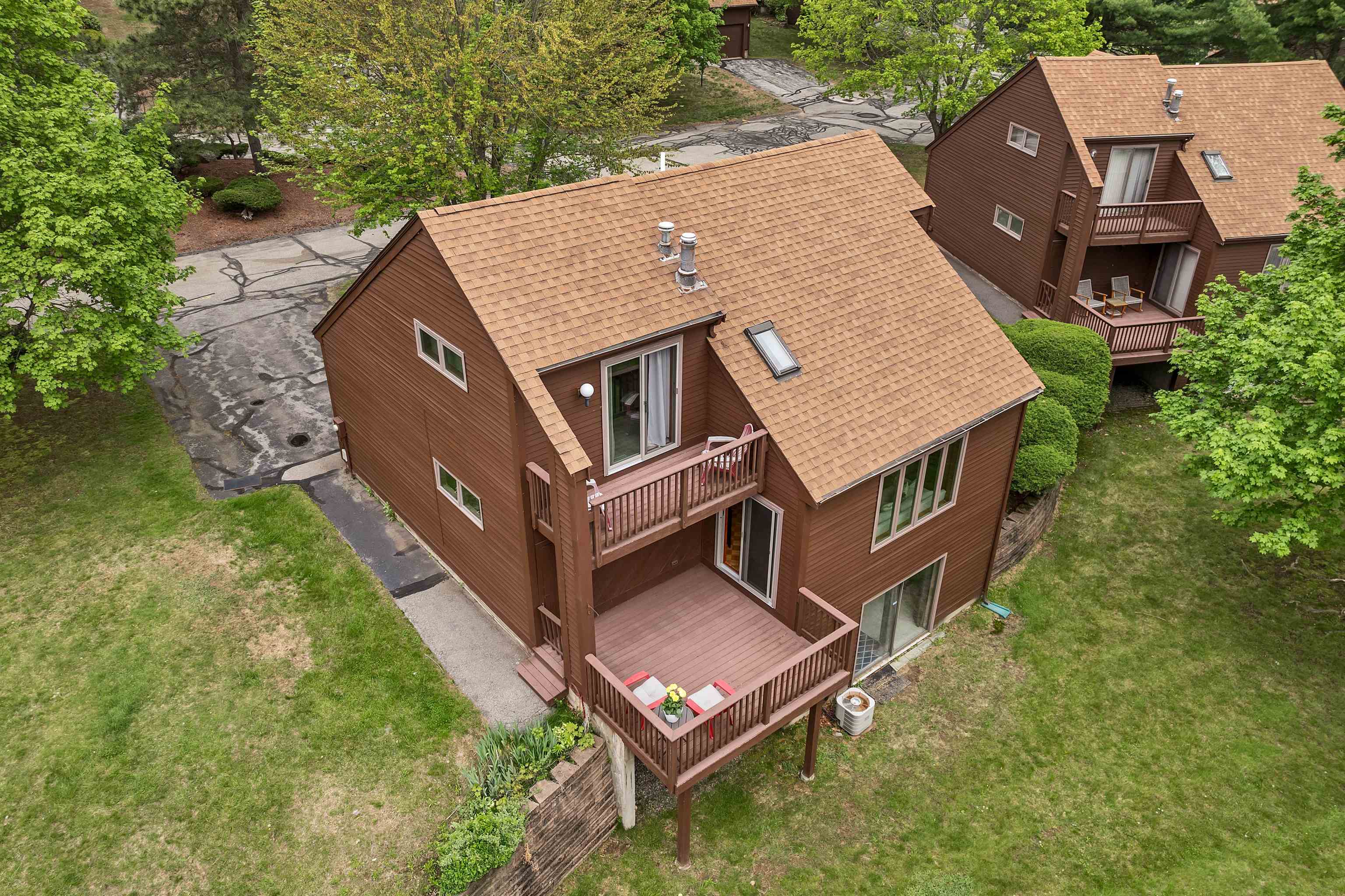 16 Gloucester Lane