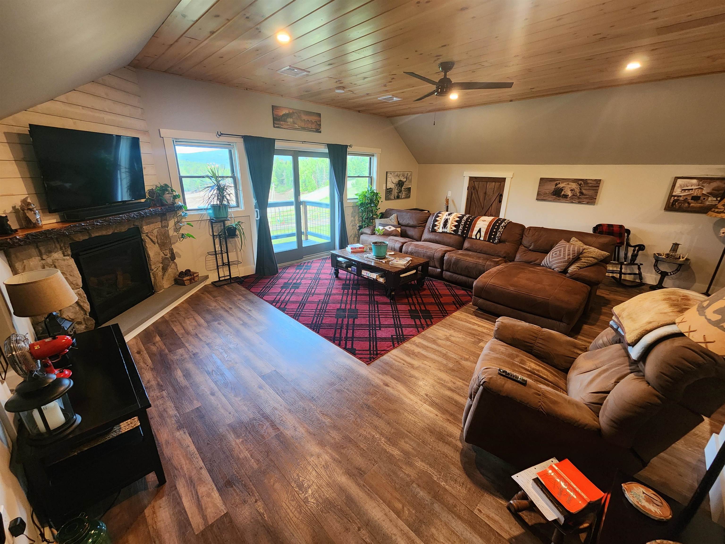 22 MacKenna Way R013-022-001,002,006