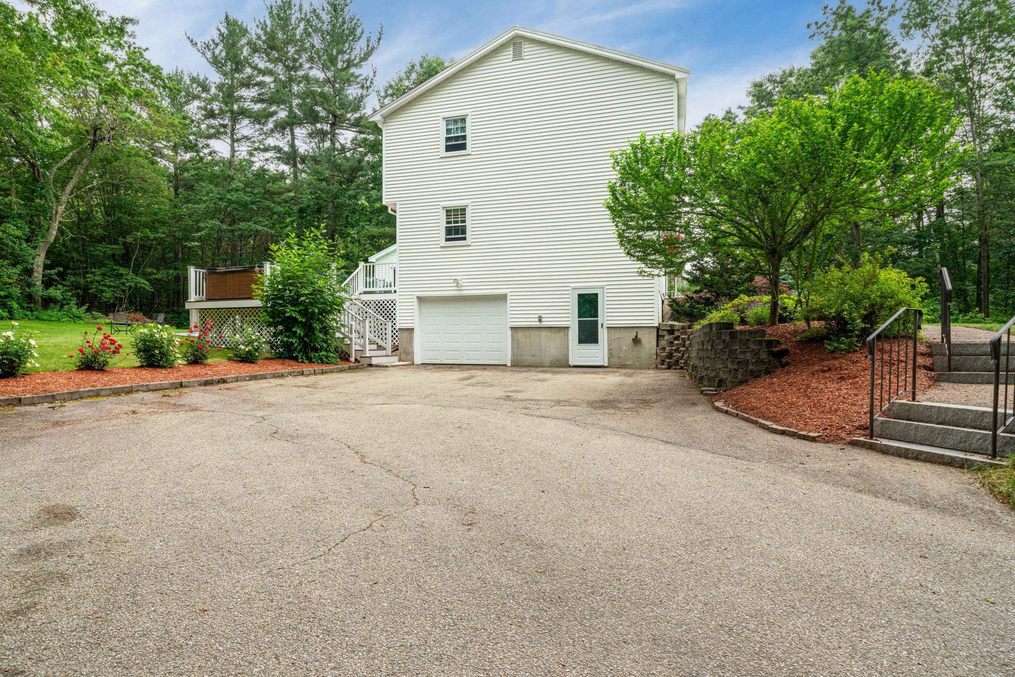 39 Sparhawk Drive