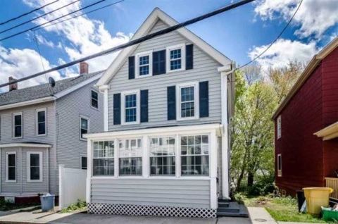 12 Woodbury Avenue Portsmouth NH 03801