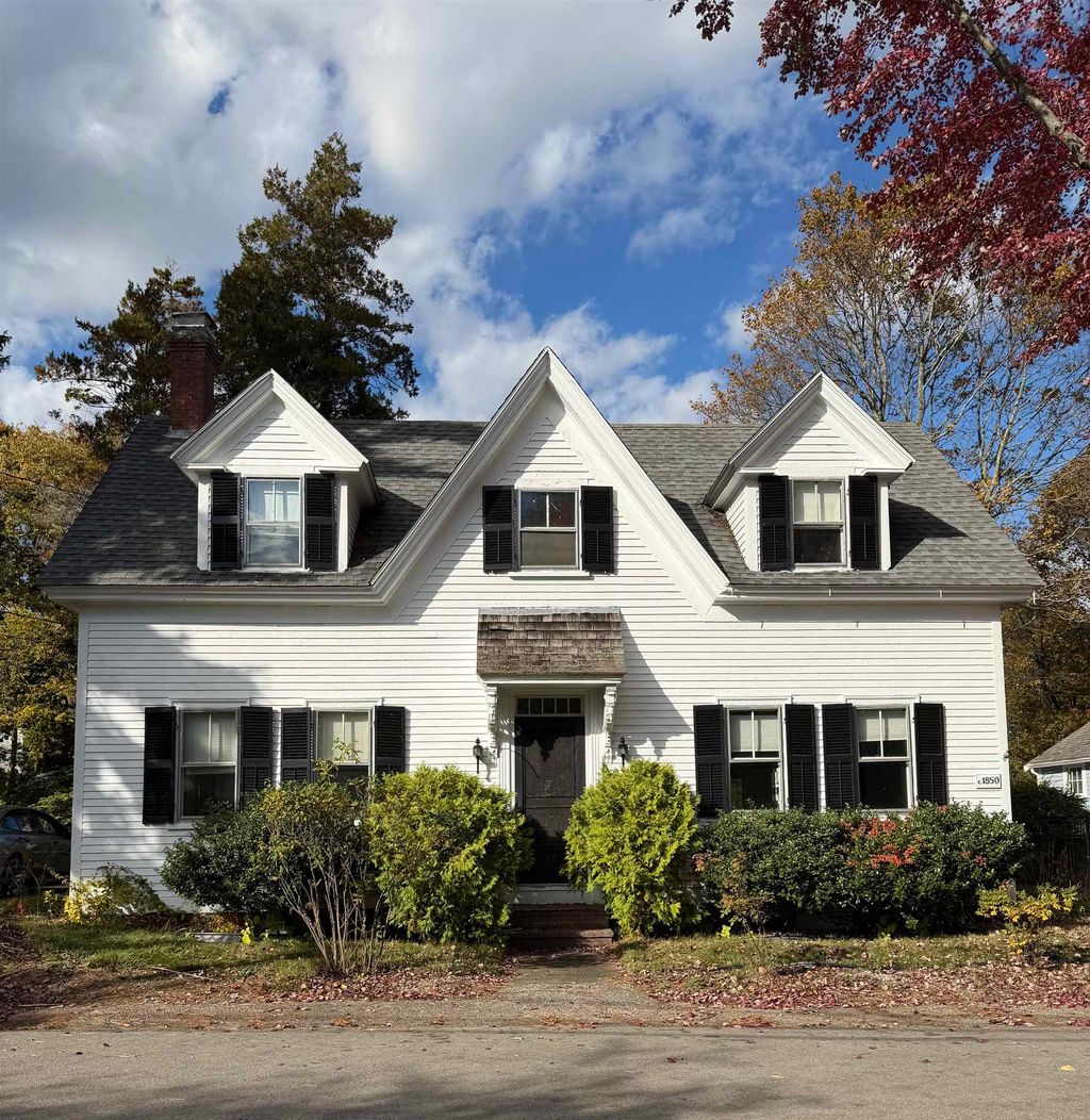 Photo of 17 Oliver Street, New Castle, NH 03854 (MLS # 5067175)