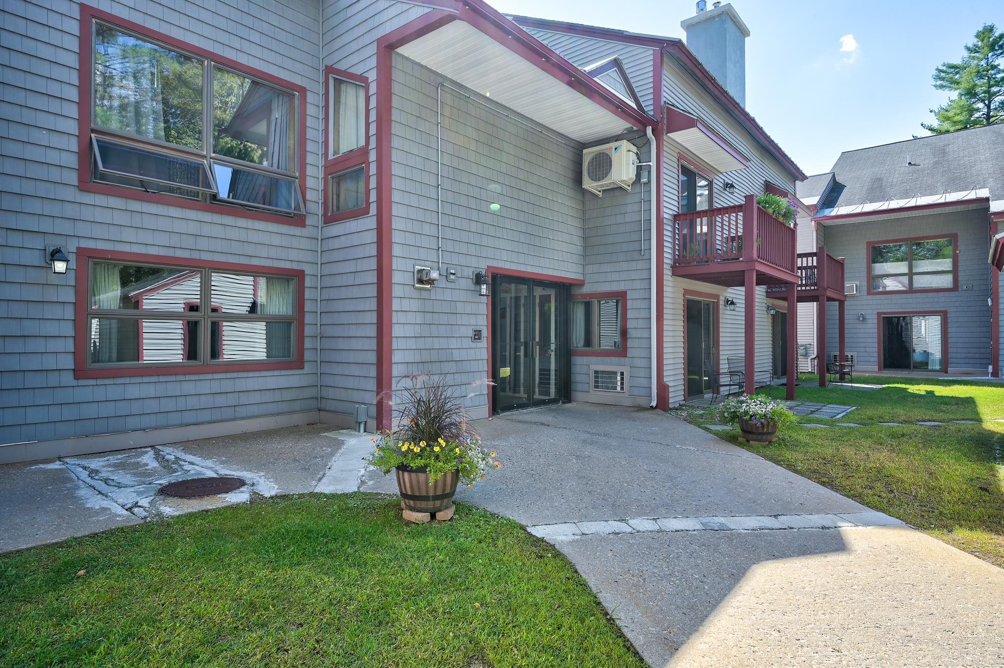 2E/F River Run Drive E/F