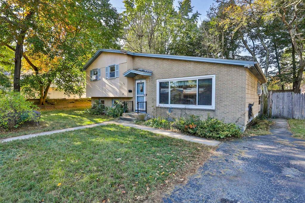 Photo of 17 Herrick Street, Nashua, NH 03060 (MLS # 5065416)