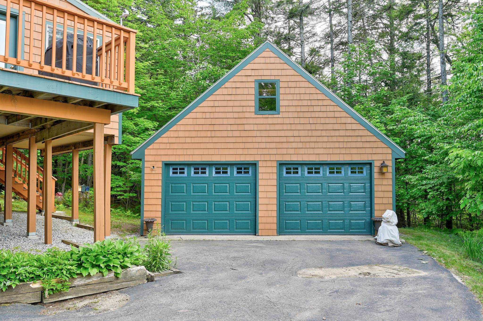 28 No. Hampshire Ridge Road