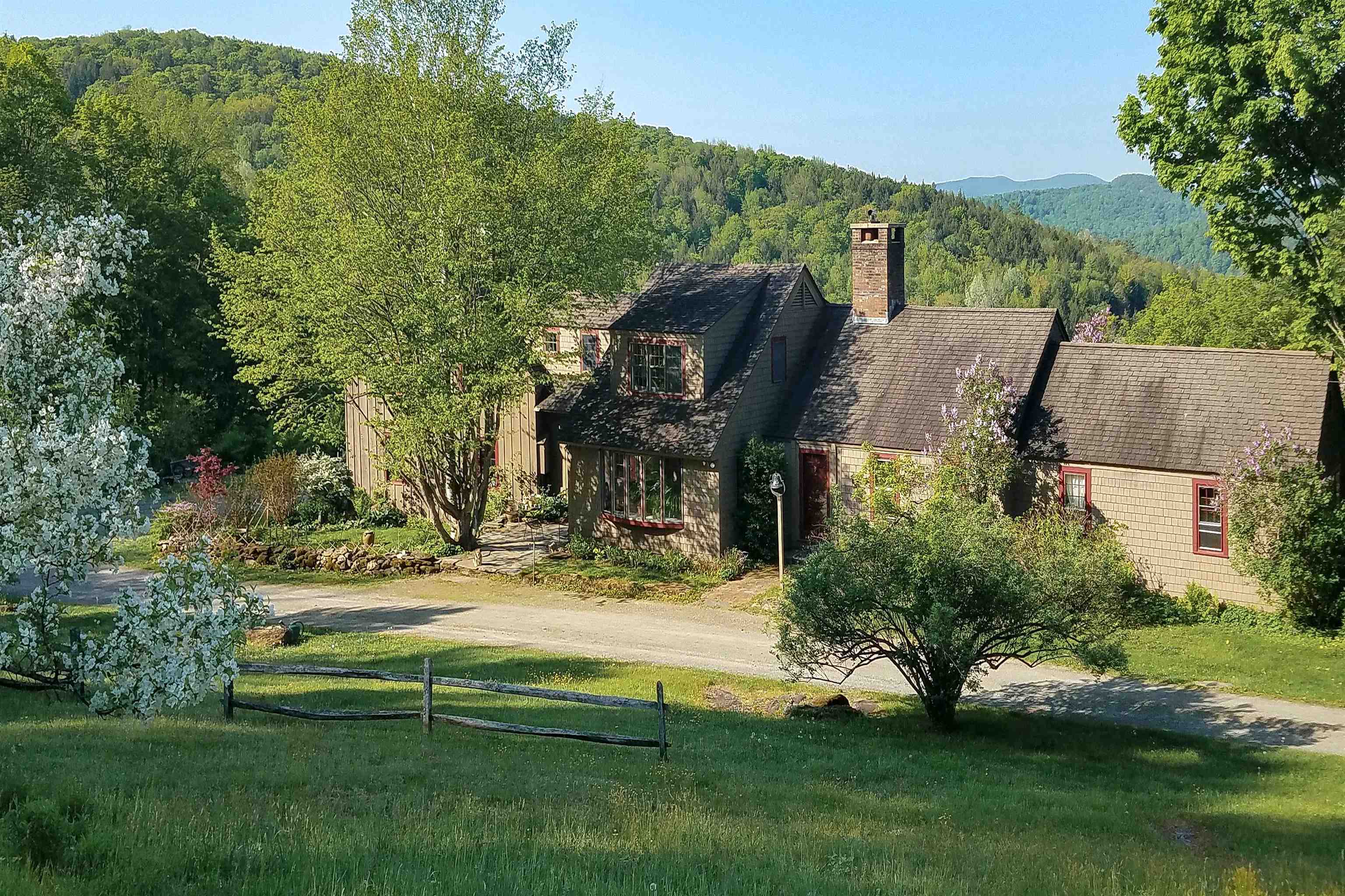 22 Orchard Hill Road