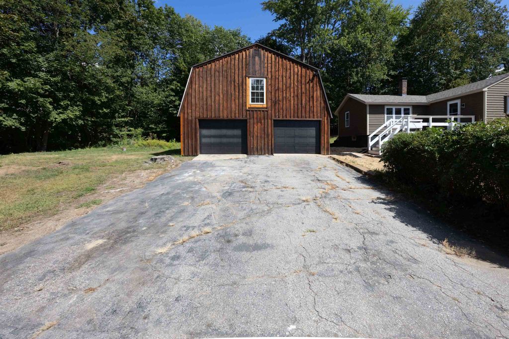Photo of 3 Stephanie Road, Dunbarton, NH 03046 (MLS # 5059659)