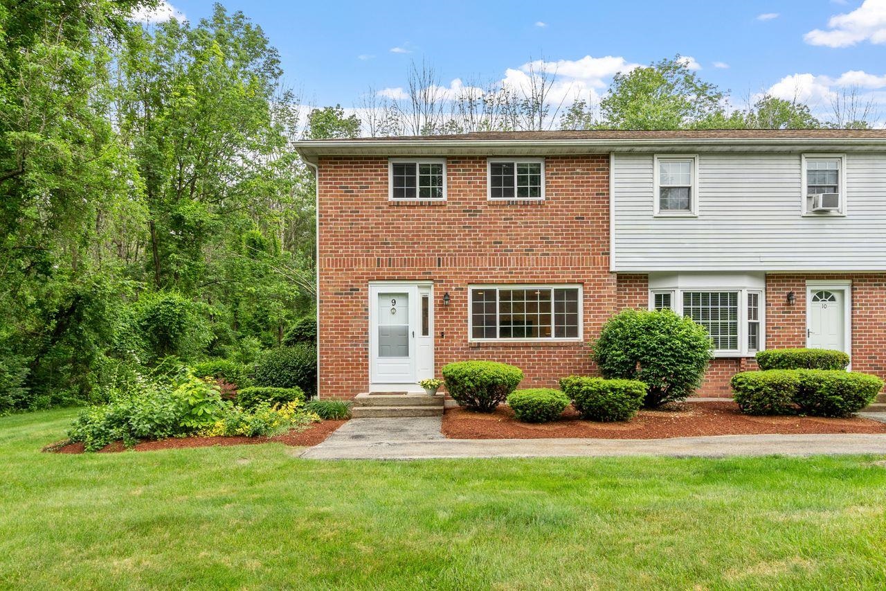 9 Oakridge Drive