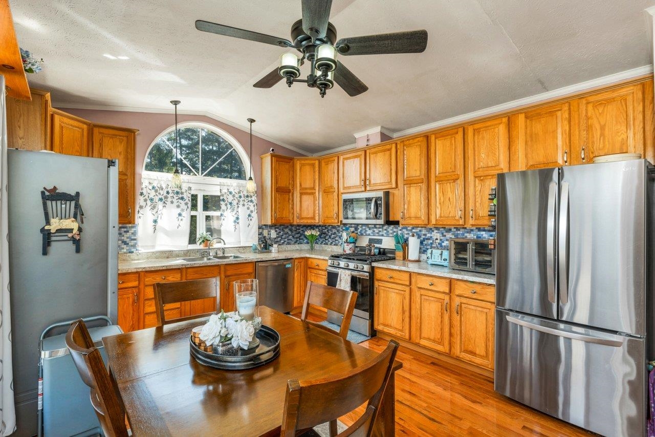 Belmont, New Hampshire 03220, United States, 2 Bedrooms Bedrooms, ,2 BathroomsBathrooms,Residential,Active,214670