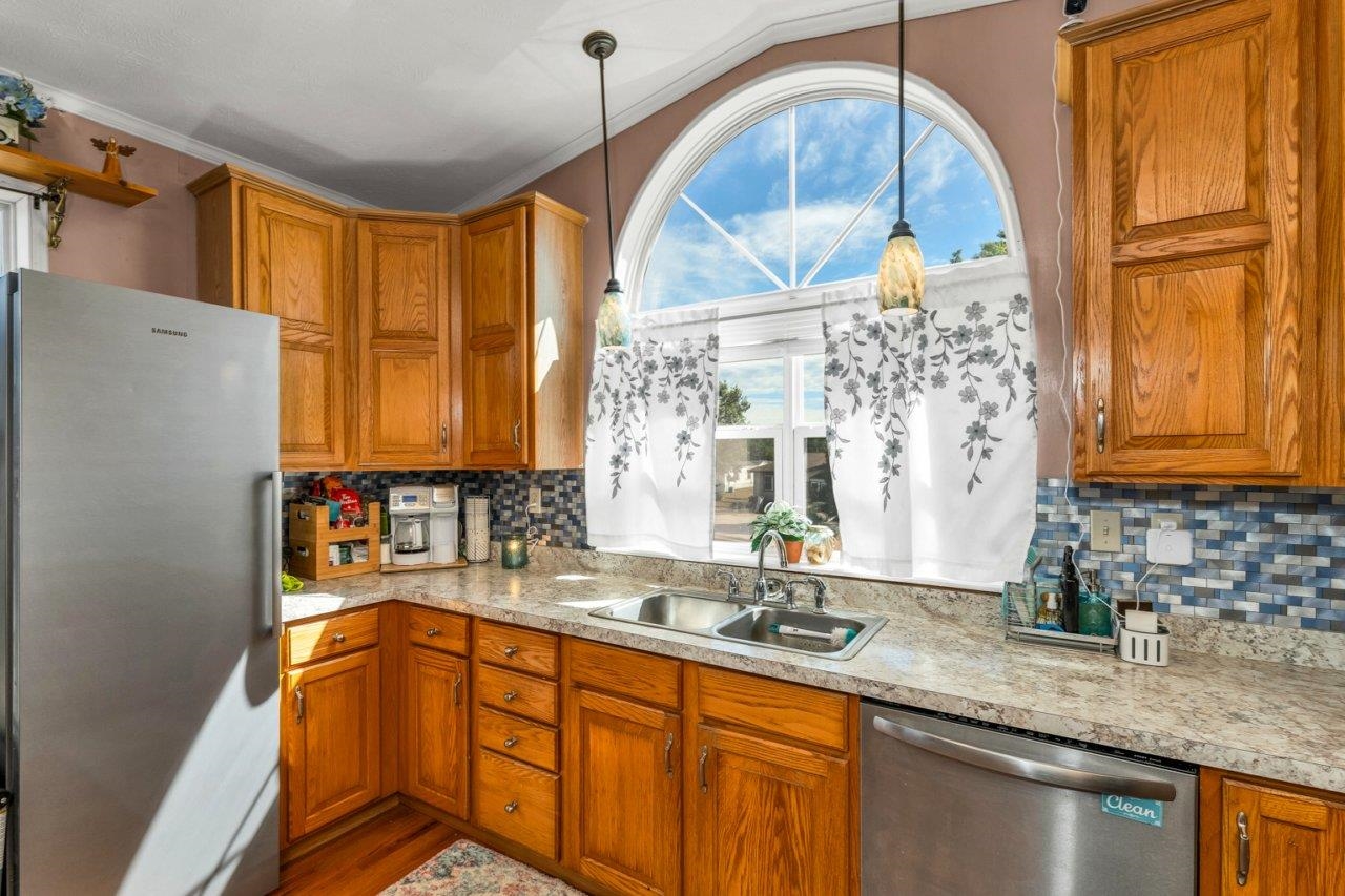 Belmont, New Hampshire 03220, United States, 2 Bedrooms Bedrooms, ,2 BathroomsBathrooms,Residential,Active,214670