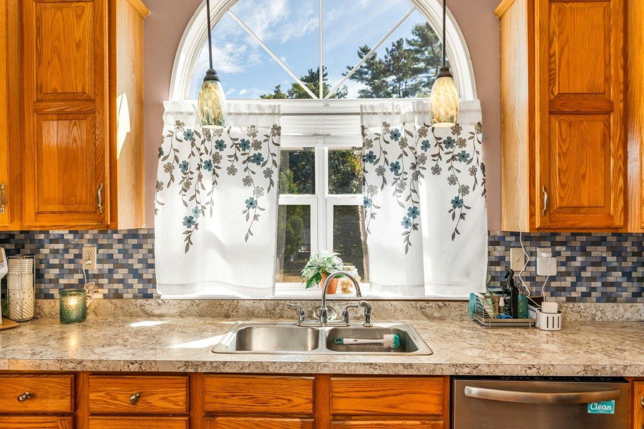 Belmont, New Hampshire 03220, United States, 2 Bedrooms Bedrooms, ,2 BathroomsBathrooms,Residential,Active,214670