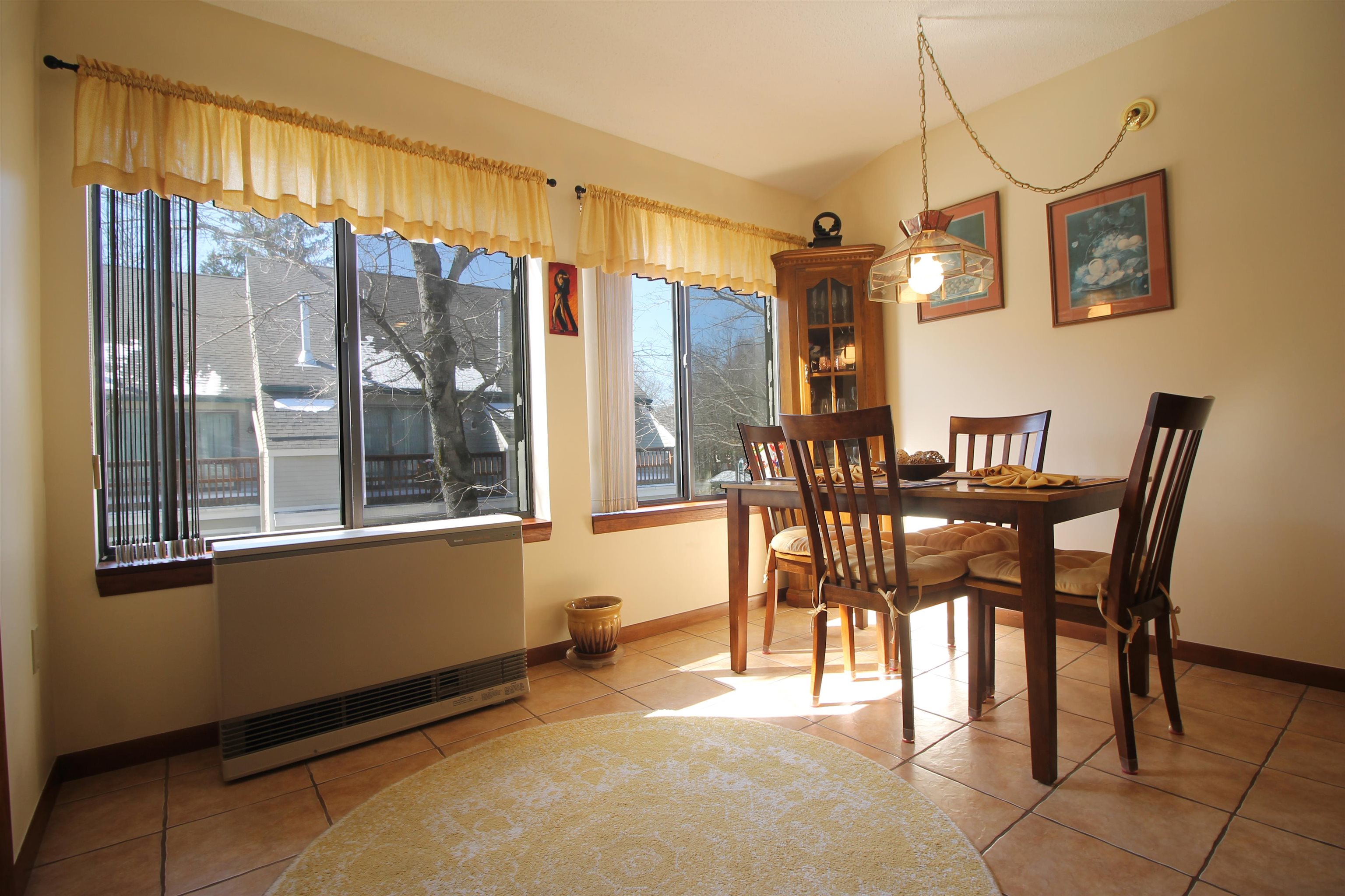 21 Tripyramid Way 29