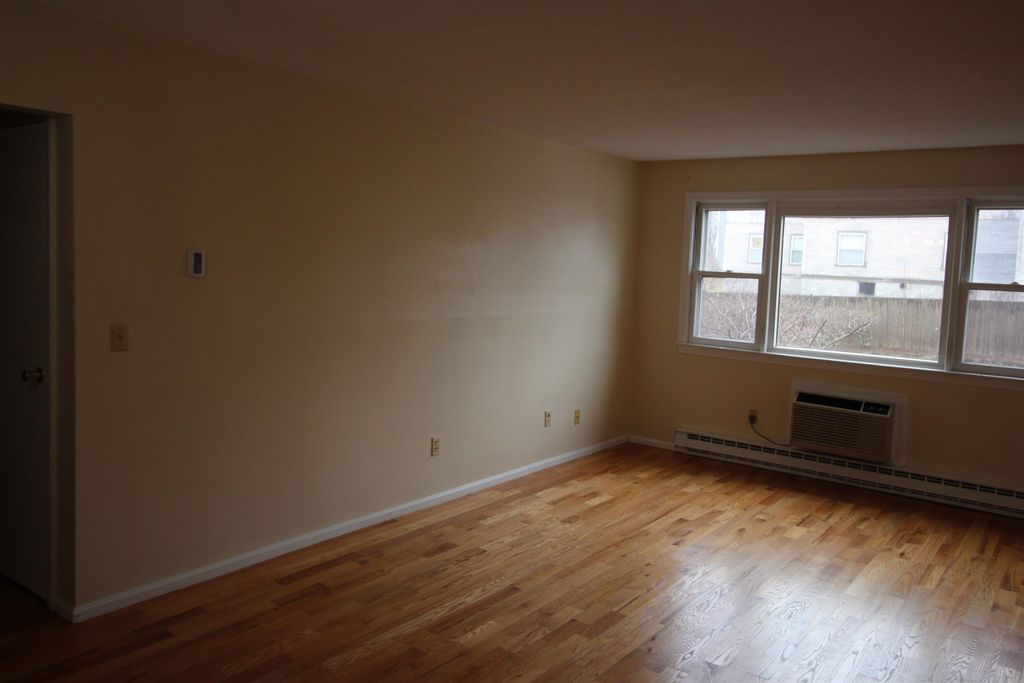 Photo of 73 East Broadway Street #K, Derry, NH 03038 (MLS # 5036692)