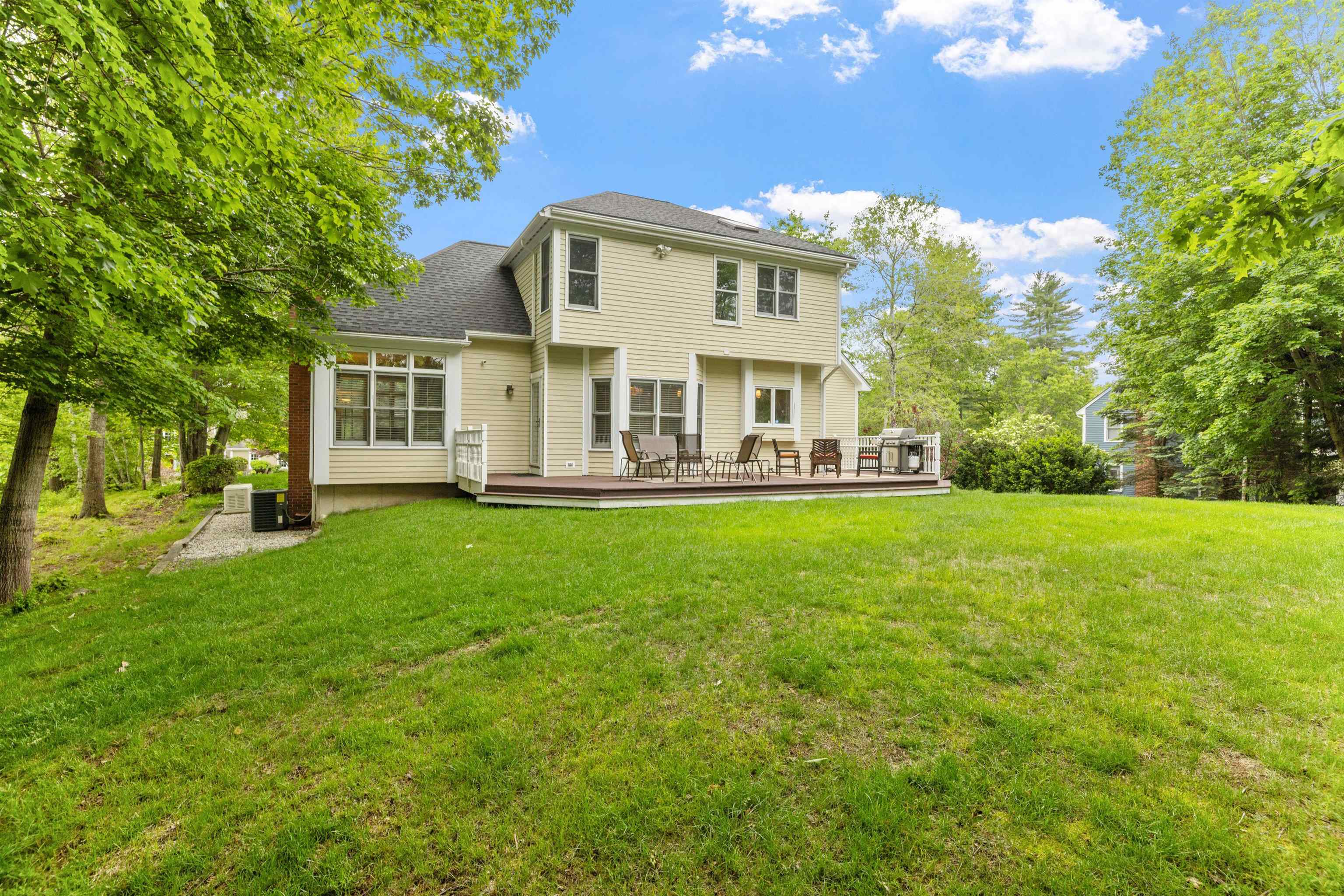 62 Oakmont Drive