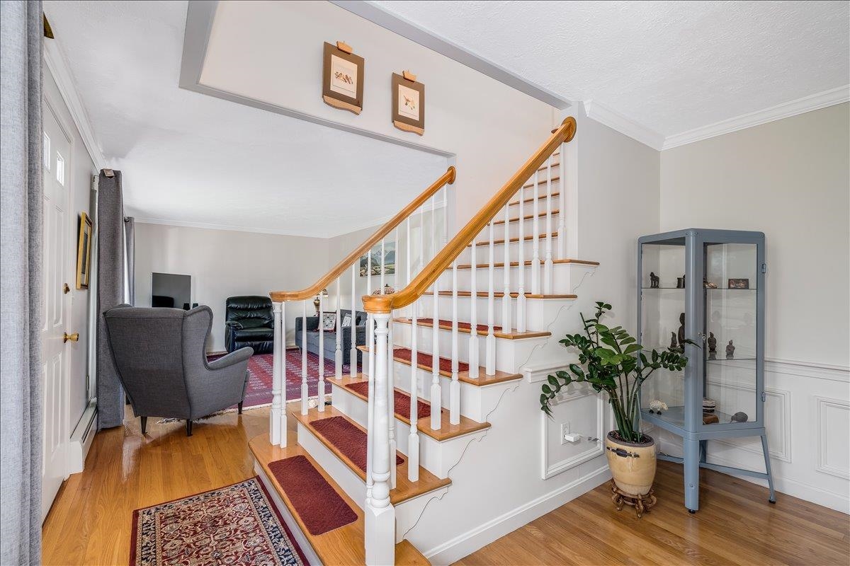 Manchester, New Hampshire 03104, United States, 4 Bedrooms Bedrooms, ,2 BathroomsBathrooms,Residential,Pending,100938