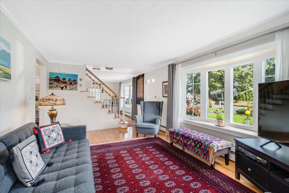 Manchester, New Hampshire 03104, United States, 4 Bedrooms Bedrooms, ,2 BathroomsBathrooms,Residential,Pending,100938