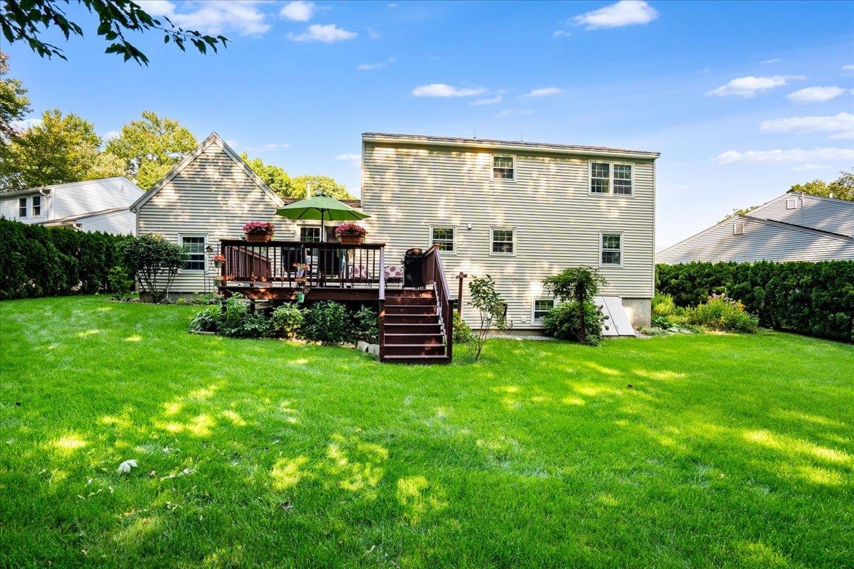 Manchester, New Hampshire 03104, United States, 4 Bedrooms Bedrooms, ,2 BathroomsBathrooms,Residential,Pending,100938