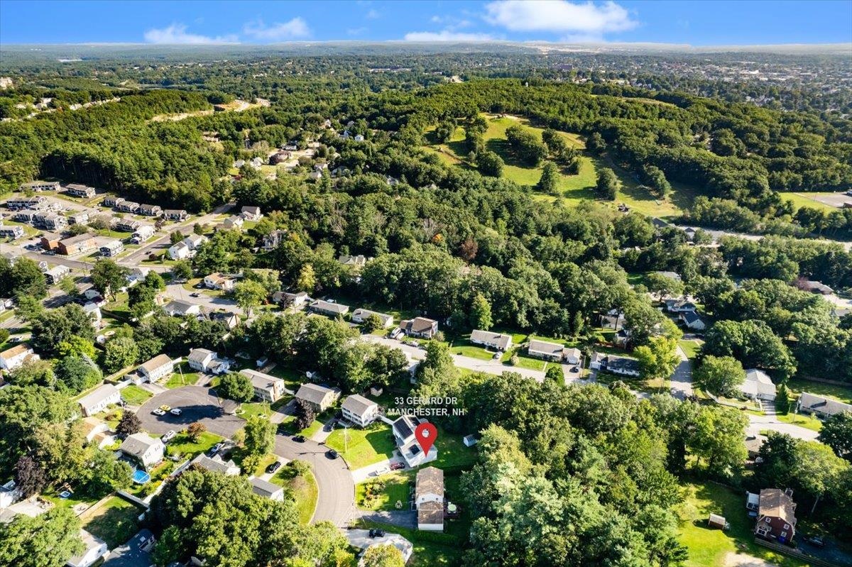 Manchester, New Hampshire 03104, United States, 4 Bedrooms Bedrooms, ,2 BathroomsBathrooms,Residential,Pending,100938