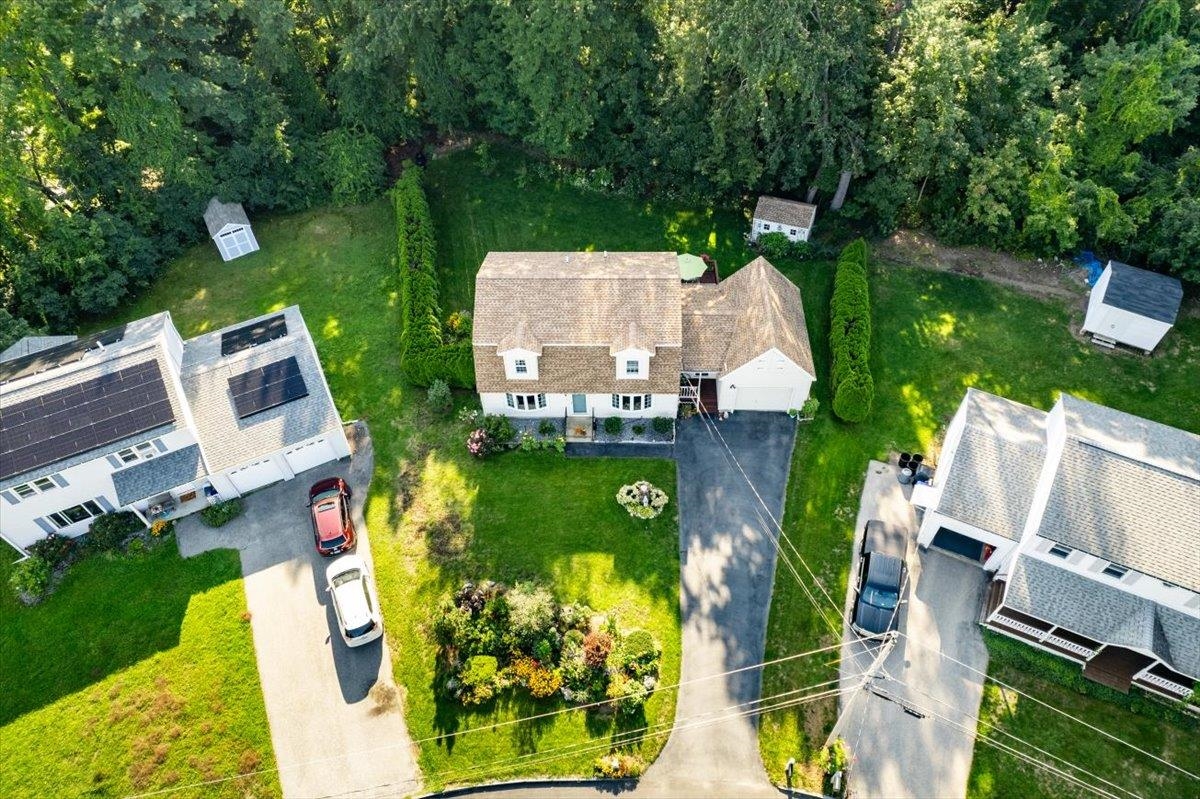 Manchester, New Hampshire 03104, United States, 4 Bedrooms Bedrooms, ,2 BathroomsBathrooms,Residential,Pending,100938