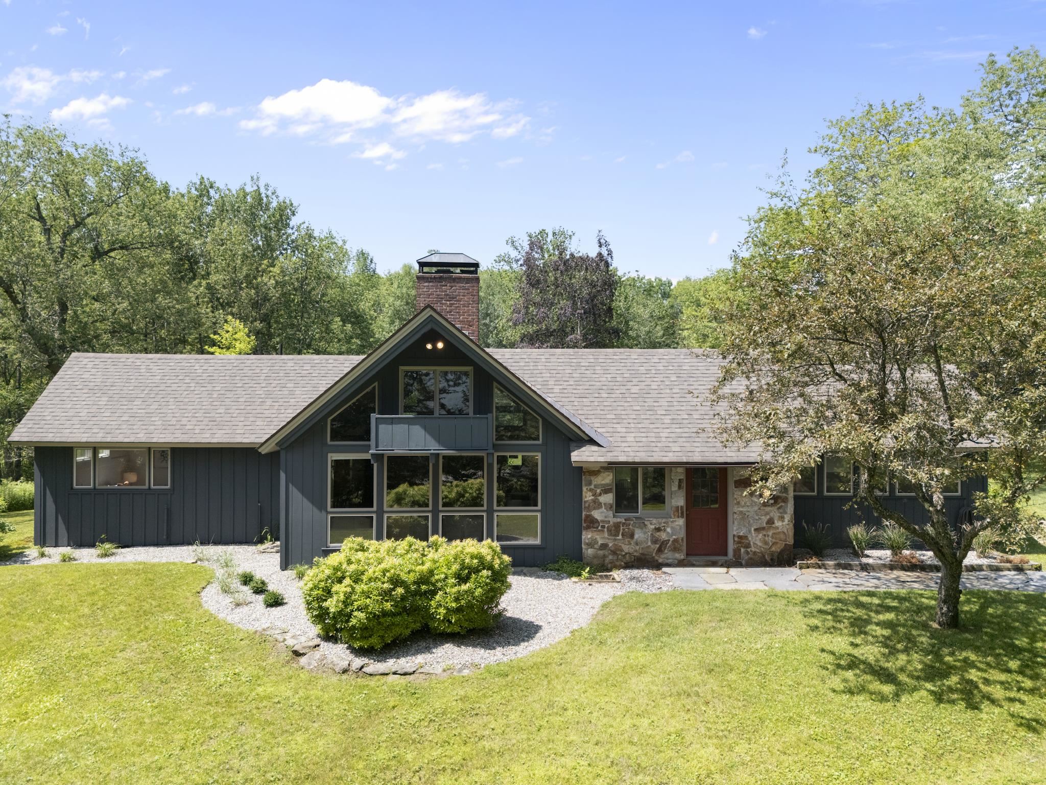 55 Crosstown Road