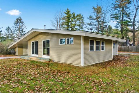 Photo of 2 Memory Lane, Hooksett, NH 03106 (MLS # 5070995)