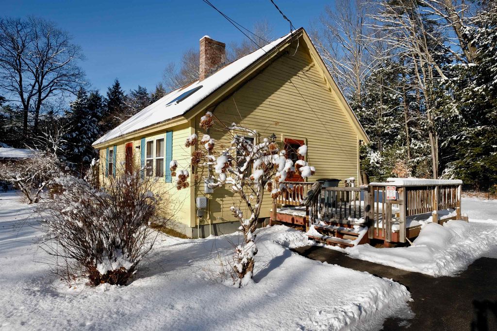 Photo of 39 Second Street, Concord, NH 03301 (MLS # 5074699)