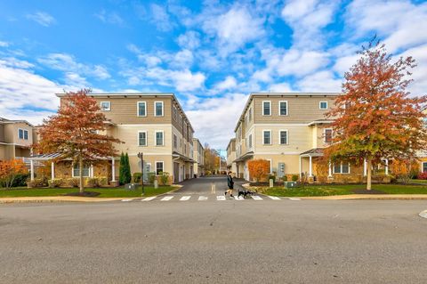 14 Cortona Way 14 Salem NH 03079