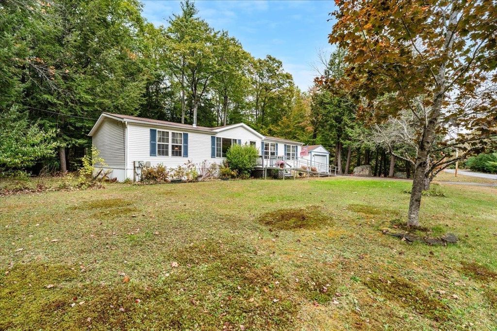 Photo of 23 Eagles Way, Alton, NH 03809 (MLS # 5065978)