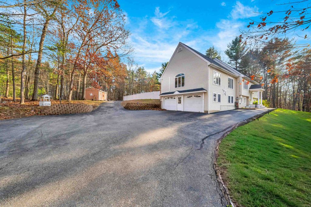 Photo of 27 Norwood Road, Salem, NH 03079 (MLS # 5069523)
