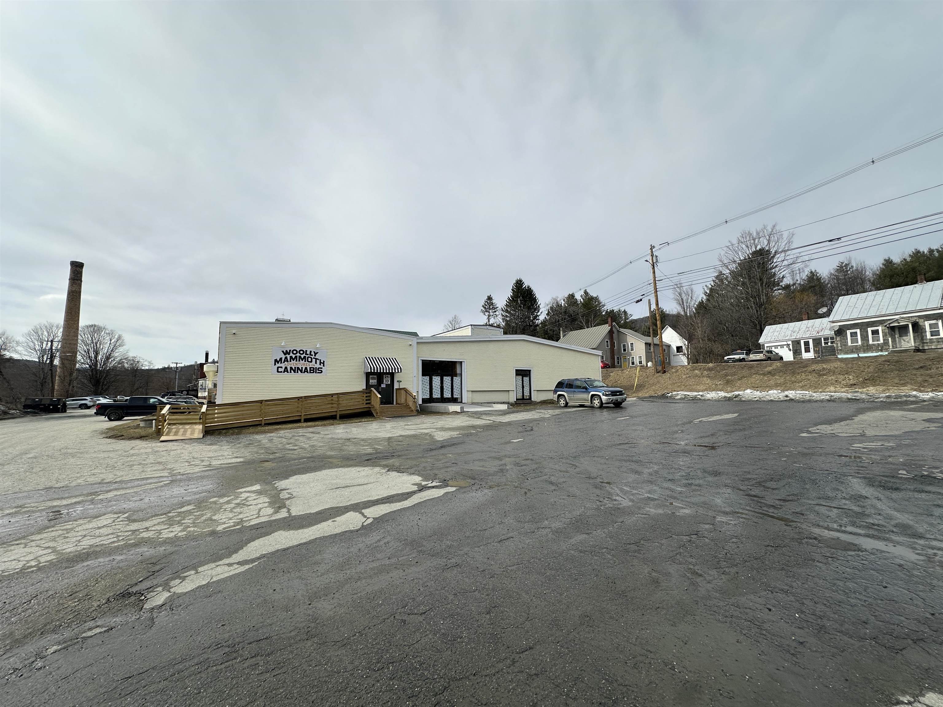 548 West Woodstock Road A-1B