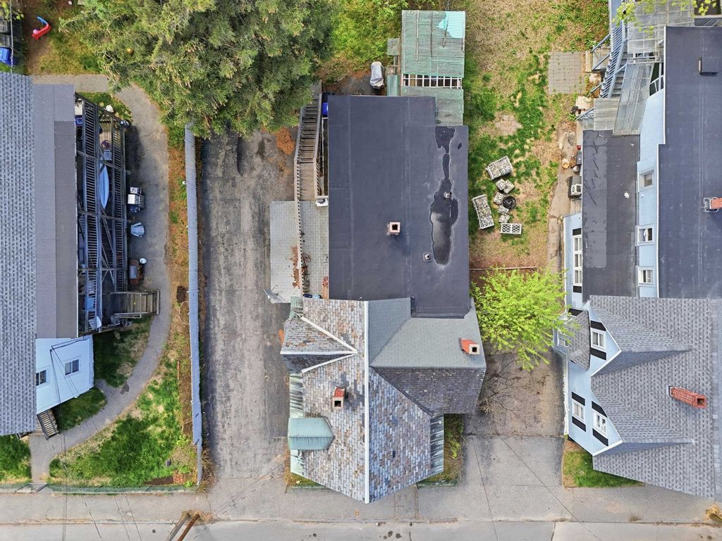 Photo of 266 Douglas Street, Manchester, NH 03102 (MLS # 5087416)