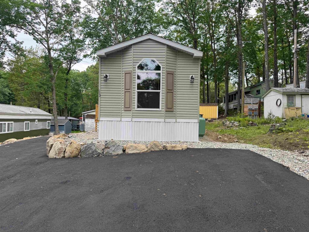 Photo of 9 Sargent Place #113, Gilford, NH 03249 (MLS # 5081473)
