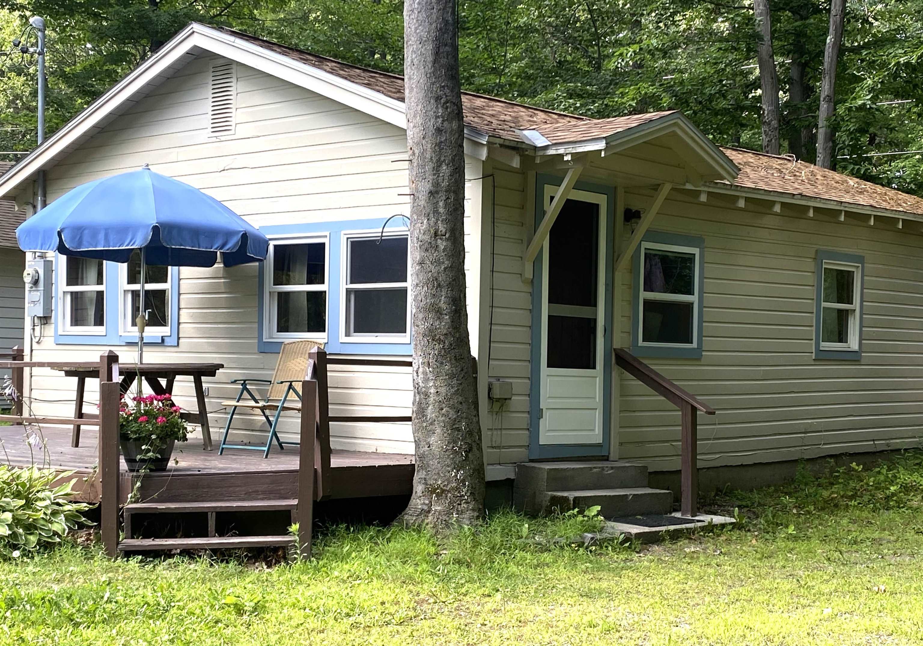 Salisbury, Vermont 05769, United States, 2 Bedrooms Bedrooms, ,1 BathroomBathrooms,Residential,Active,184335