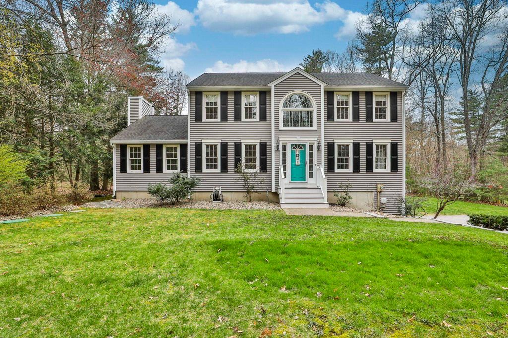 Photo of 7 Drake Lane, Derry, NH 03038 (MLS # 5086215)