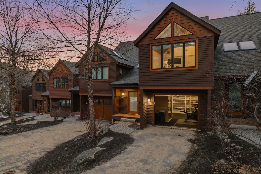 Photo of 27 Ramshorn Drive #5, Lincoln, NH 03251 (MLS # 5083618)