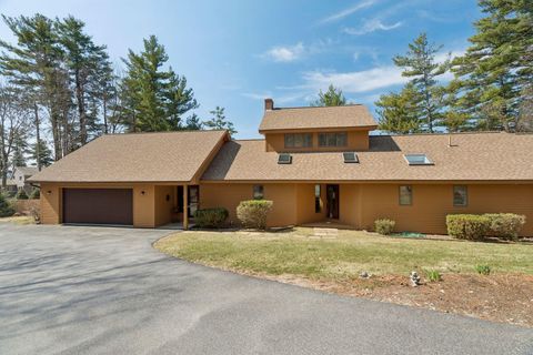 Property photo of 9 Umbrella Point, Wolfeboro, NH 03894