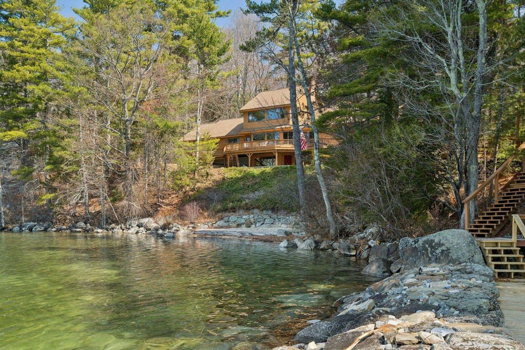 Photo of 9 Umbrella Point, Wolfeboro, NH 03894 (MLS # 5083555)
