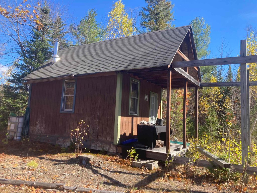 Photo of 414 Turnpike Road, Grafton, NH 03240 (MLS # 5075358)
