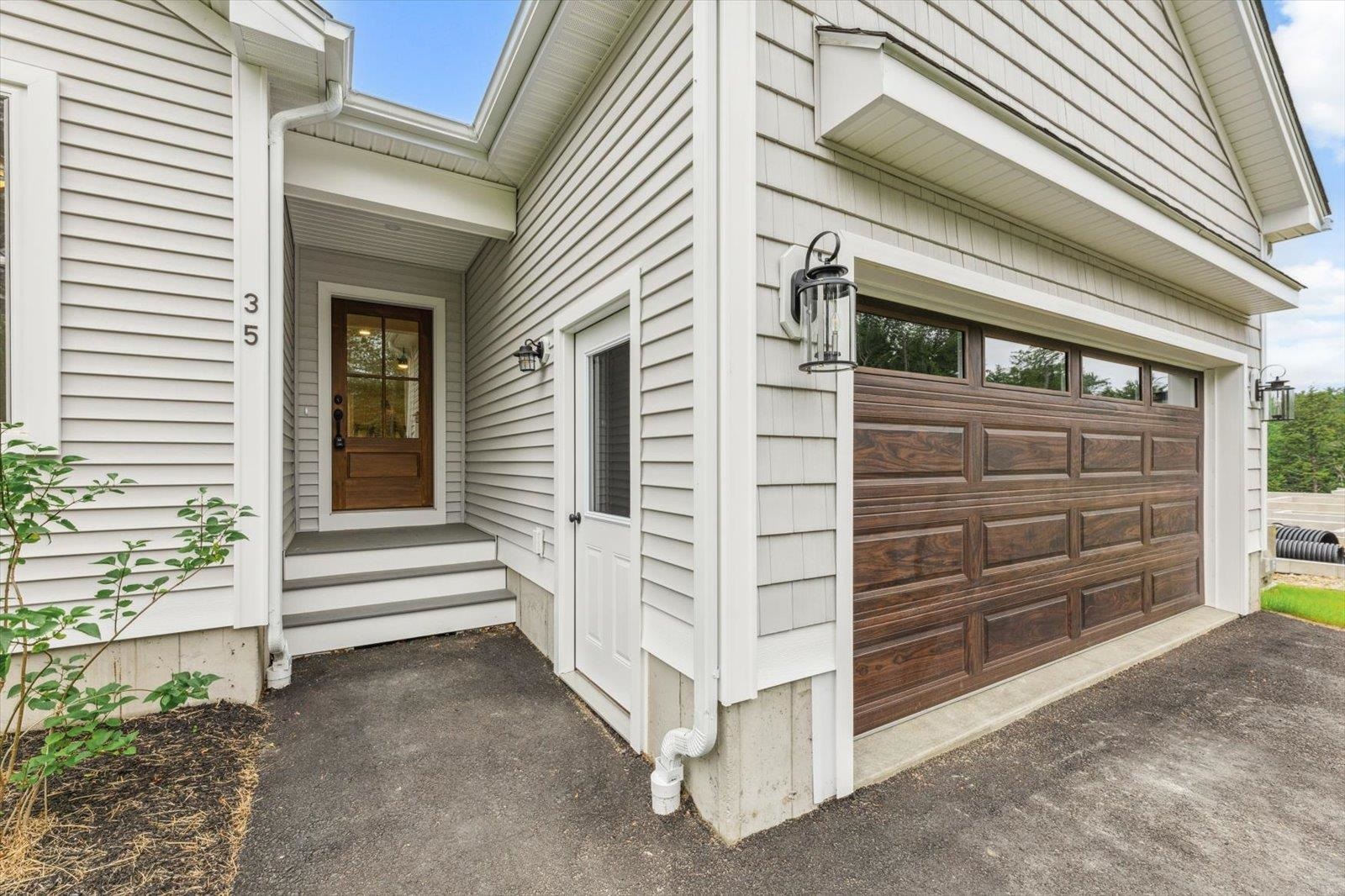 35 Willow Lane