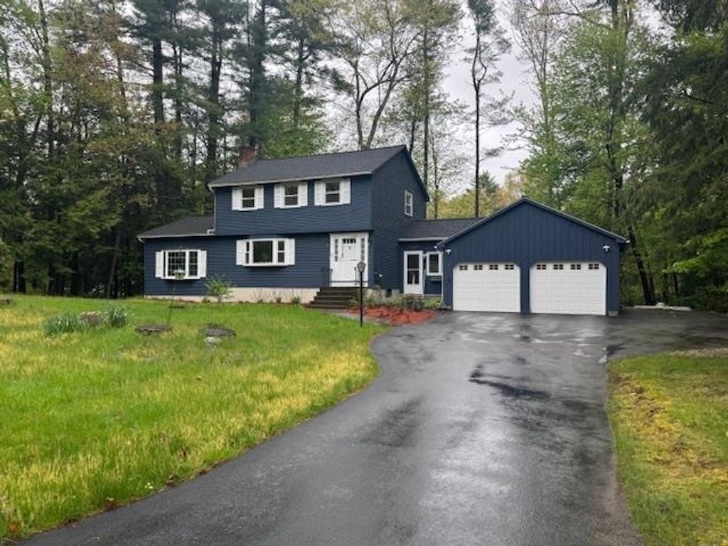 Photo of 39 Berkley Street, Merrimack, NH 03054 (MLS # 5088287)