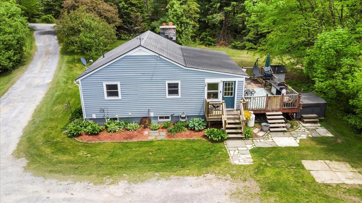 935 Shaftsbury Hollow Road