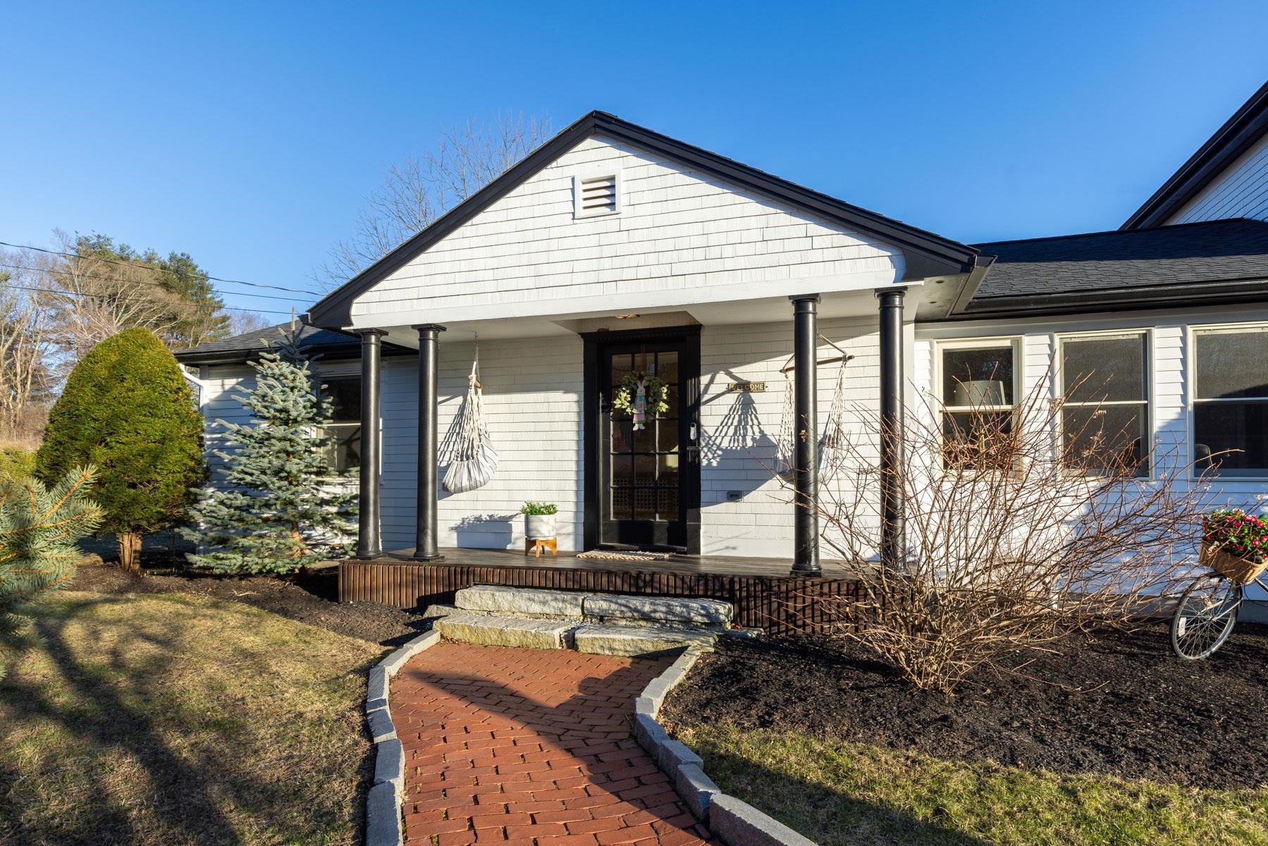 8 Pineview Drive