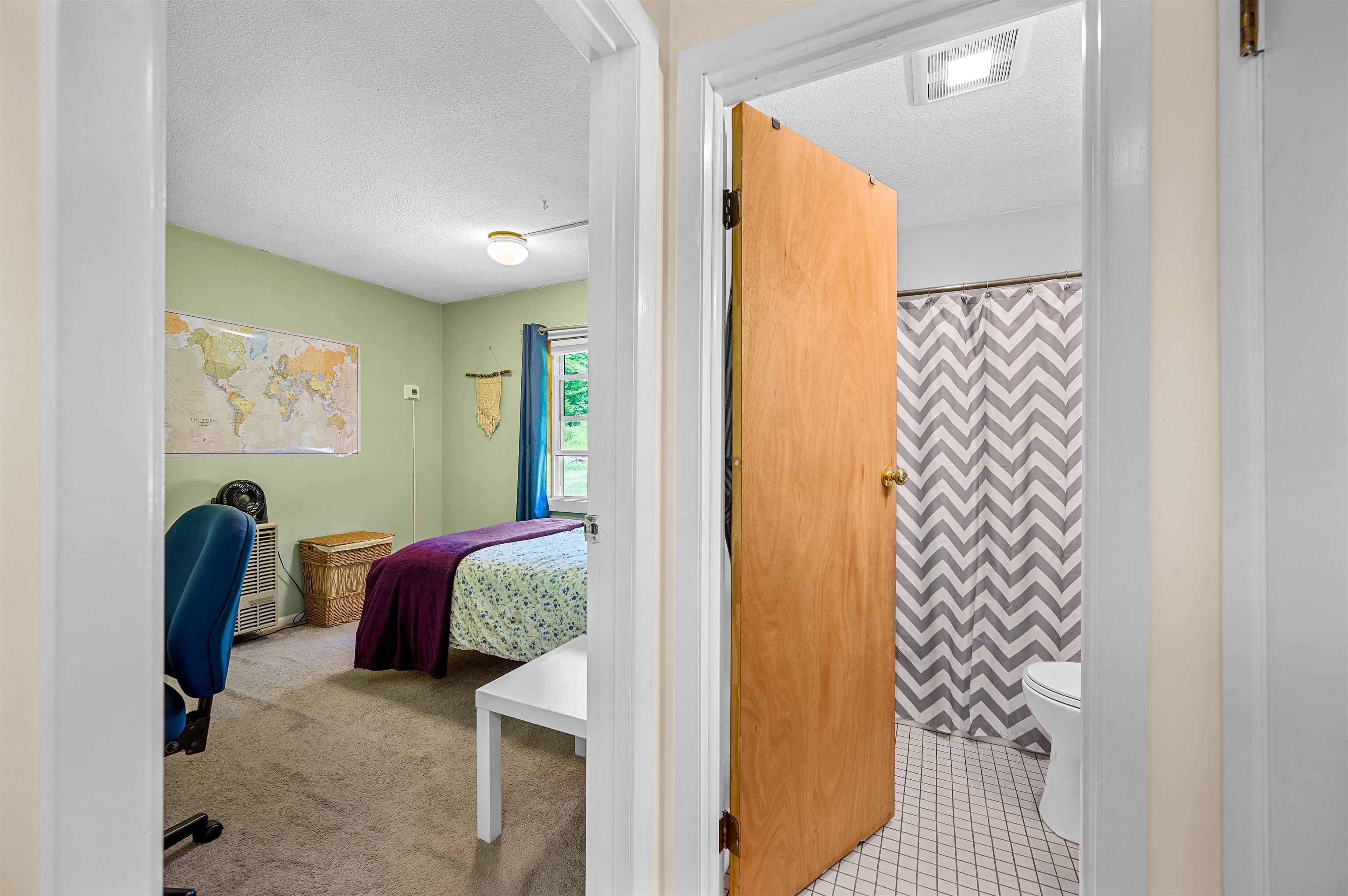 Hyde Park, Vermont 05655, United States, 3 Bedrooms Bedrooms, ,2 BathroomsBathrooms,Residential,Pending,187199